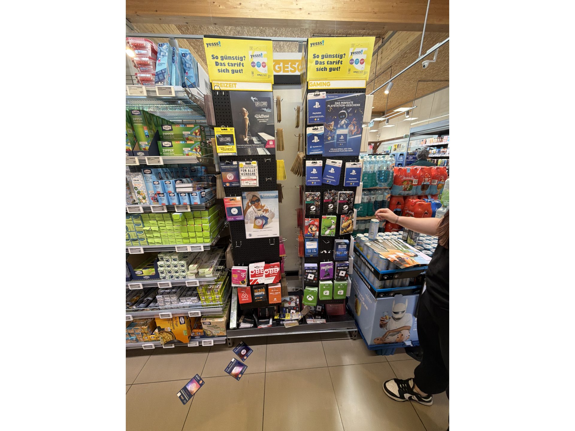 Gutscheinkarten-Display vor der Betreuung